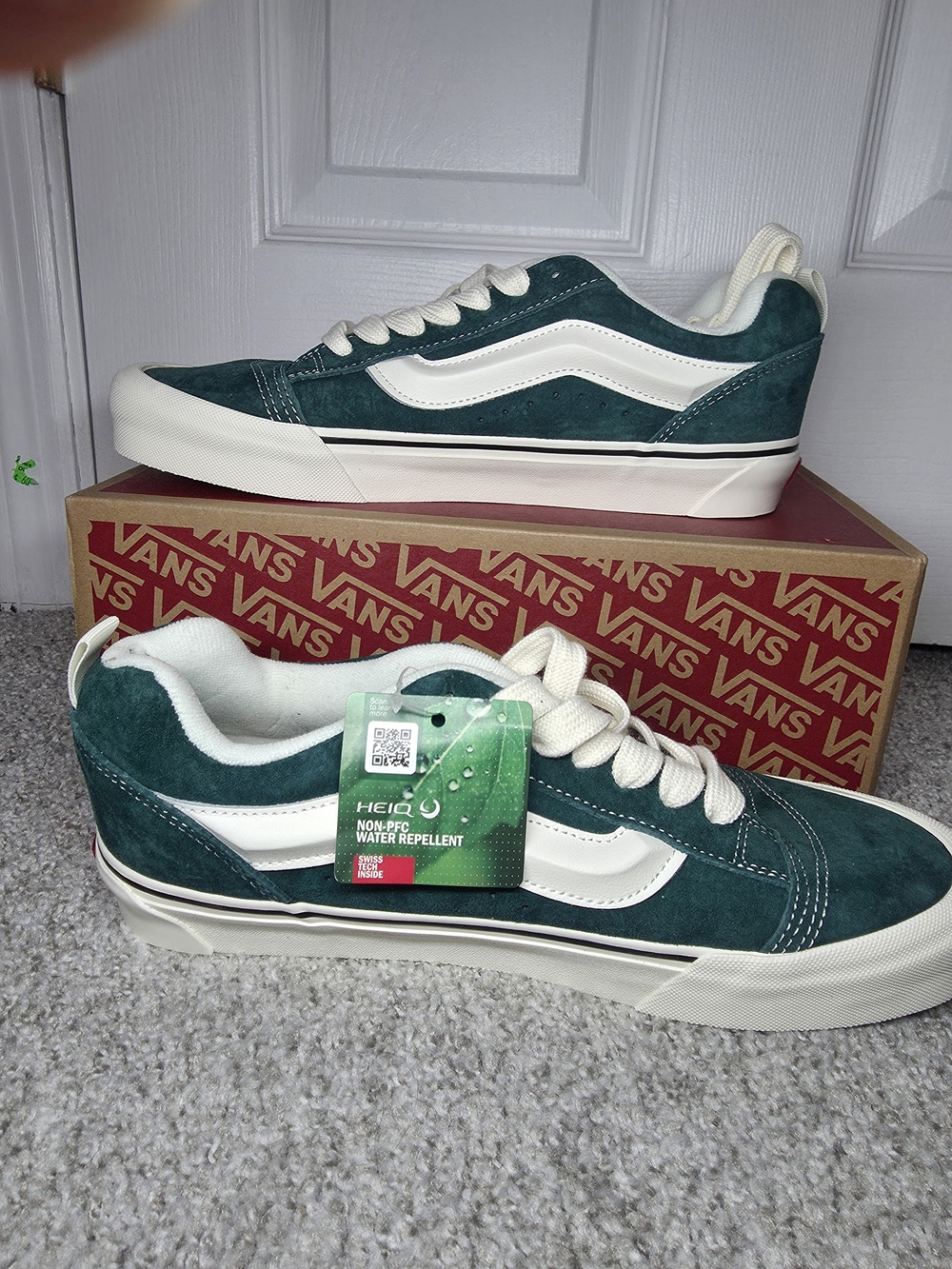 VansSize 10.5 - Vans Knu-Skool Green - VN000CS0CX2 - Picture 2 of 6
